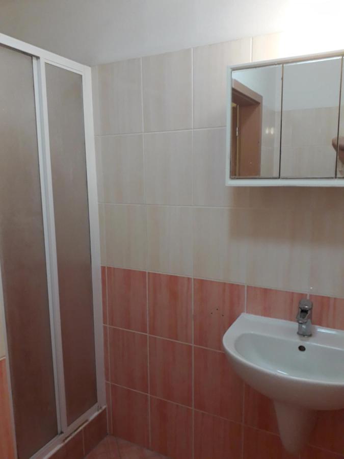 Appartement Peskova, O 2 Pokojich S Terasou Olomouc